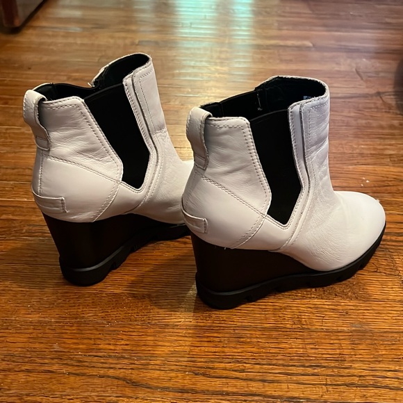 Sorel rain boot wedges - Picture 1 of 7